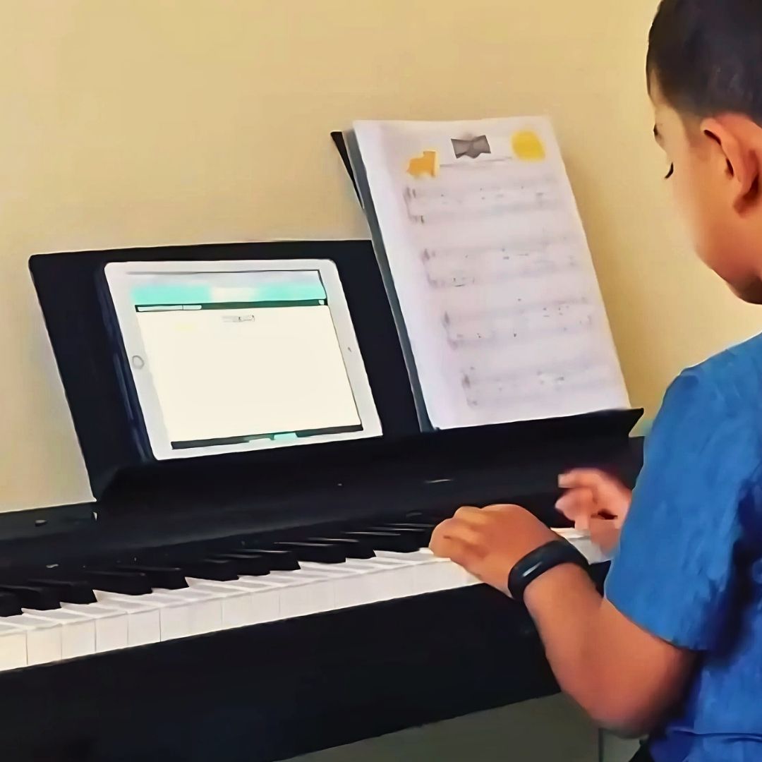 Beginner Piano Online Course (Ages 4–7) - Sneaky Music
